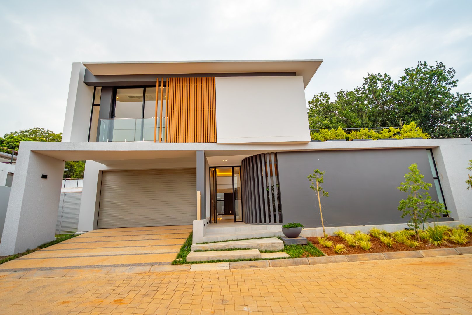 Brand-New 460m² Four-Bedroom Home in The Wahlberg, Atholl, Ready for Immediate Transfer