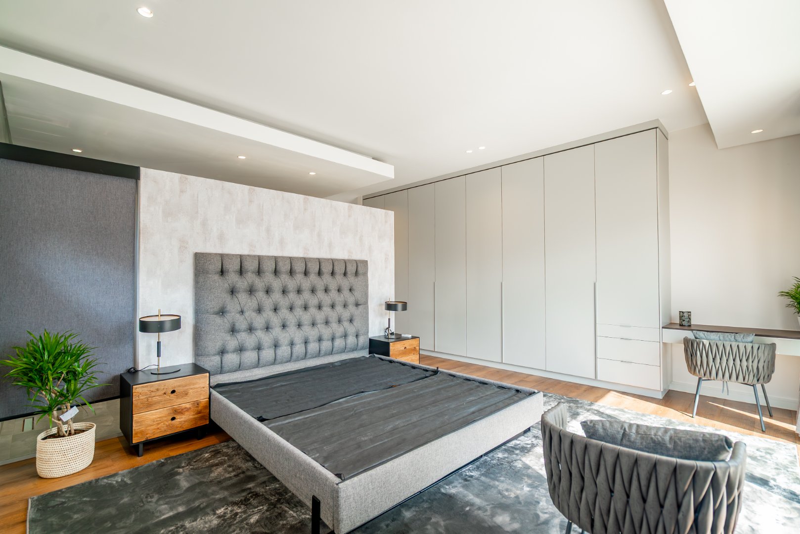 Off-Plan Freehold Luxury in a 24-Hour Boomed Atholl Enclave: Four Final Stands, 12-Month Build