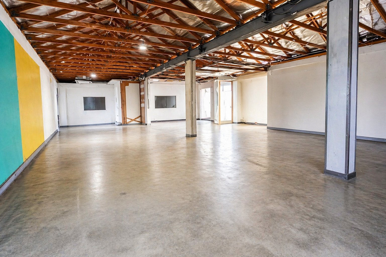 229 m² First Floor Office Suite To Let at Promenade Shopping Centre | Suite 27 | Central Mbombela Business Address photo 5