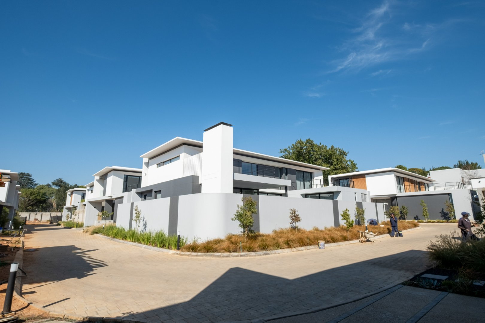 Off-Plan Freehold Luxury in a 24-Hour Boomed Atholl Enclave: Four Final Stands, 12-Month Build