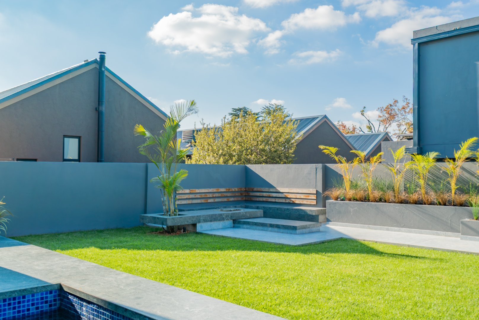Ultra Exclusive Hyde Park Cluster Living Move In Ready Luxury Residence