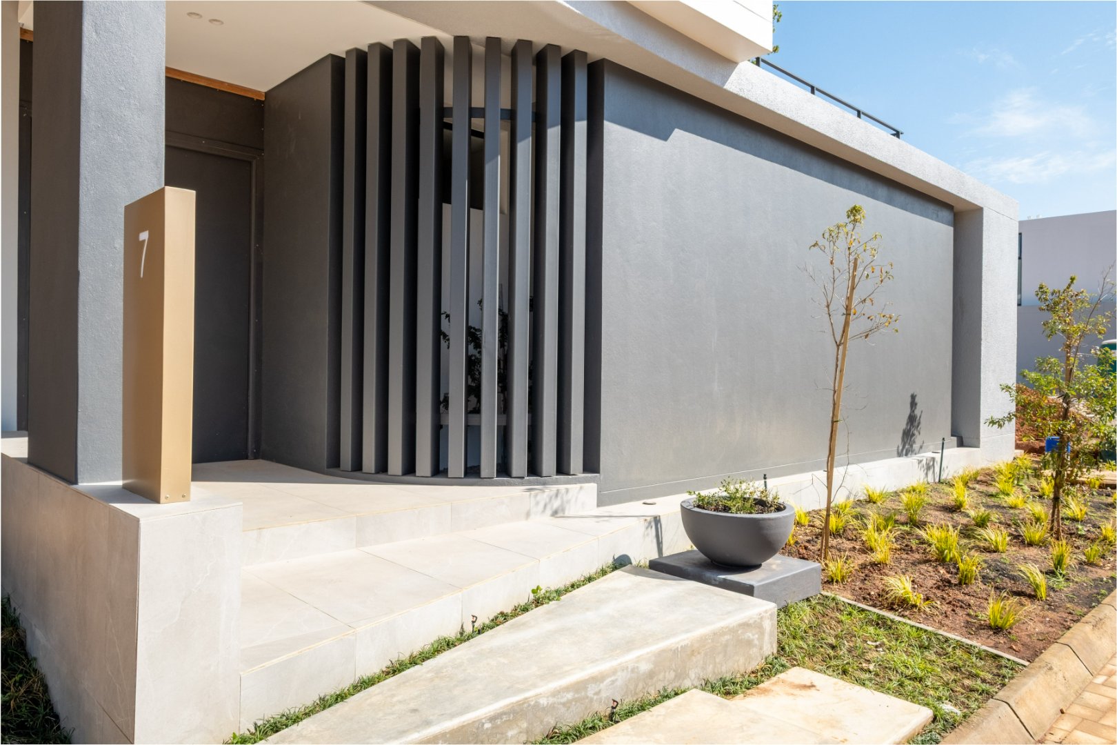 Off-Plan Freehold Luxury in a 24-Hour Boomed Atholl Enclave: Four Final Stands, 12-Month Build