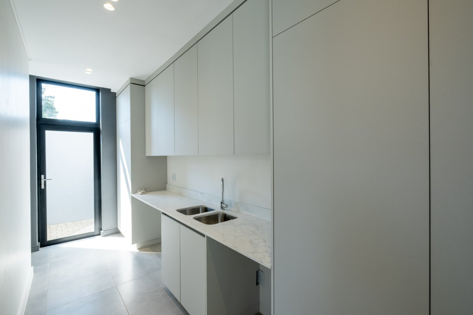 Off-Plan Freehold Luxury in a 24-Hour Boomed Atholl Enclave: Four Final Stands, 12-Month Build