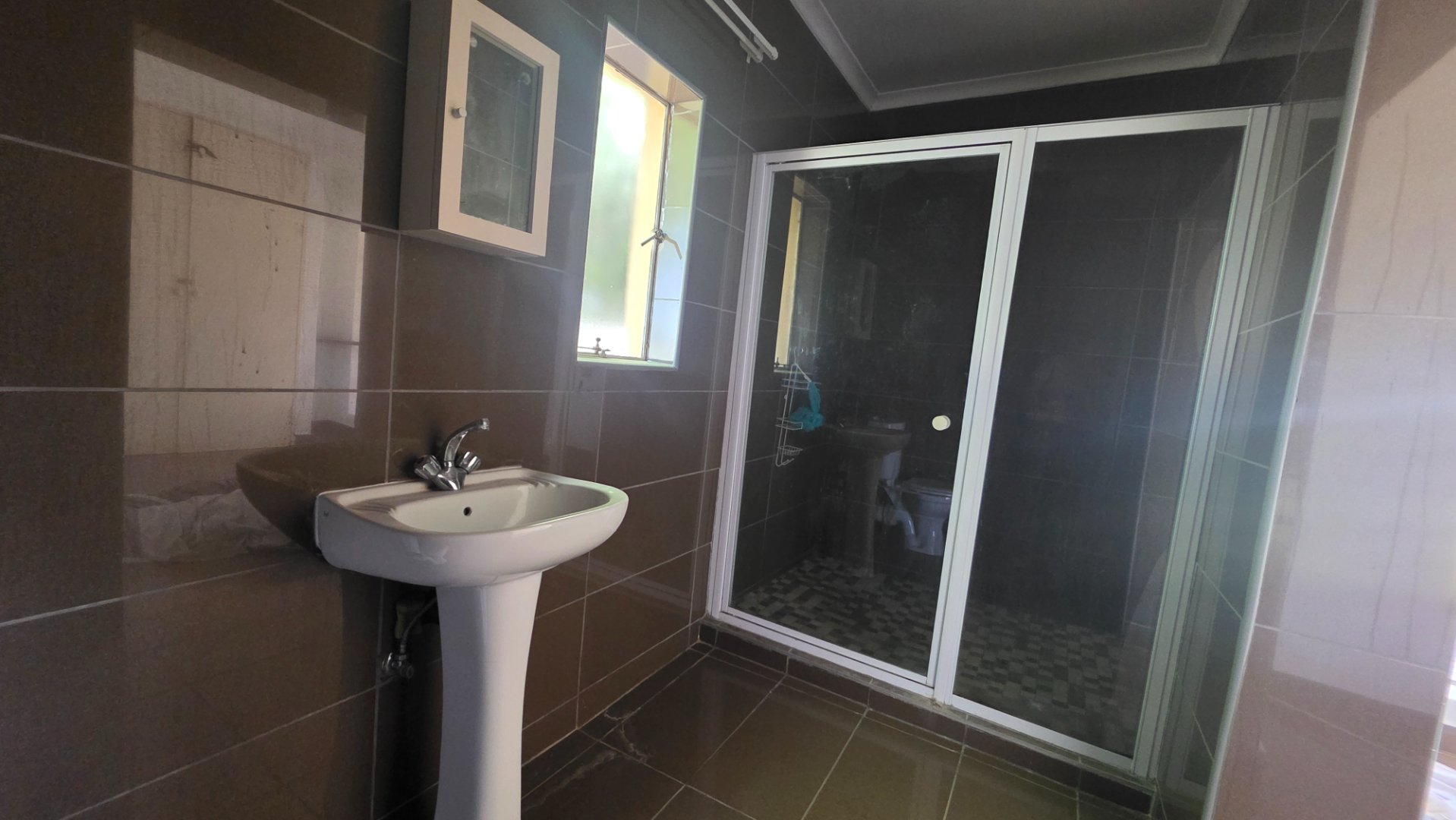 SHOWER IN BATHROOM 1