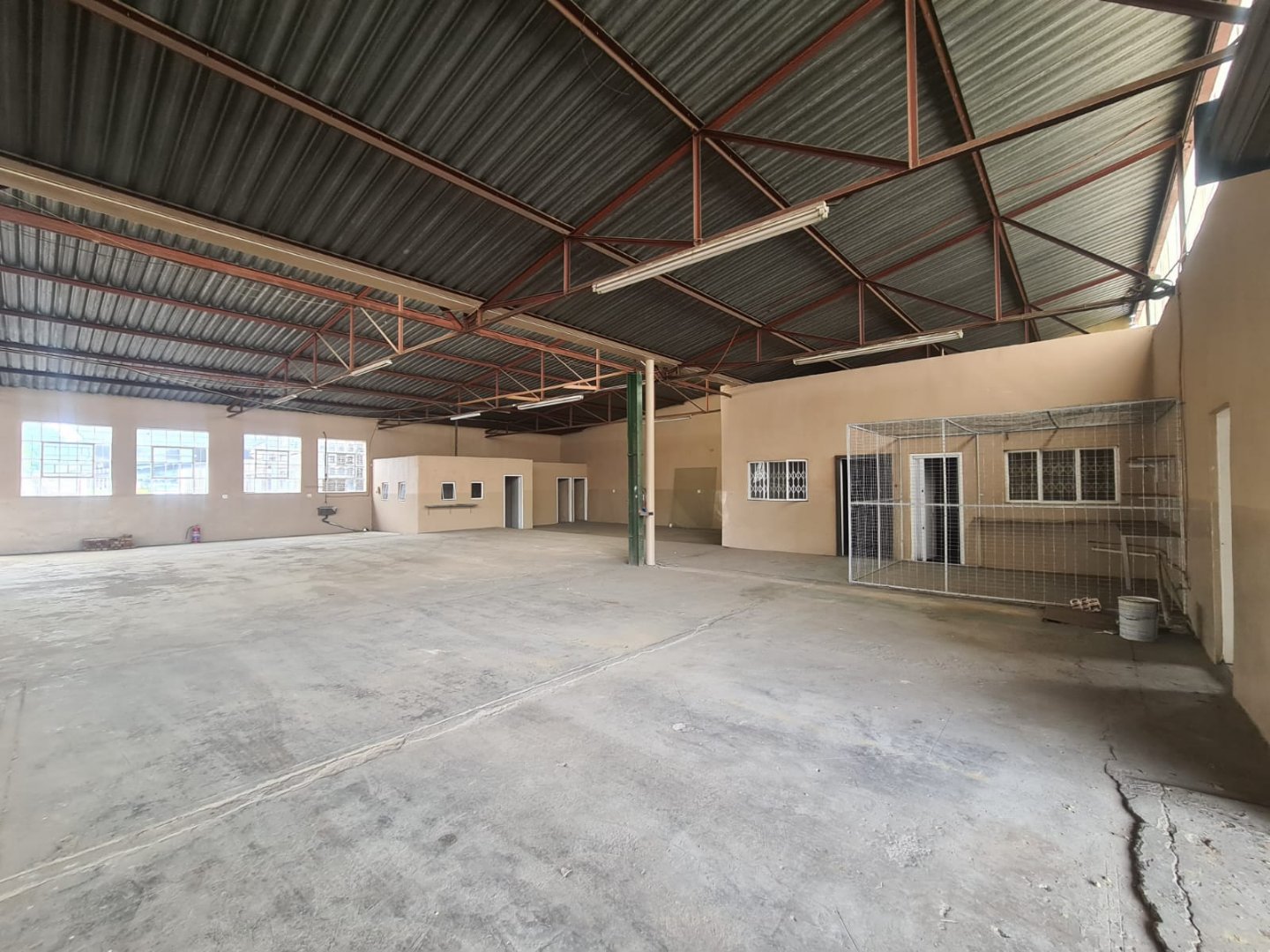 Spacious Industrial property to rent in Meyerton Central