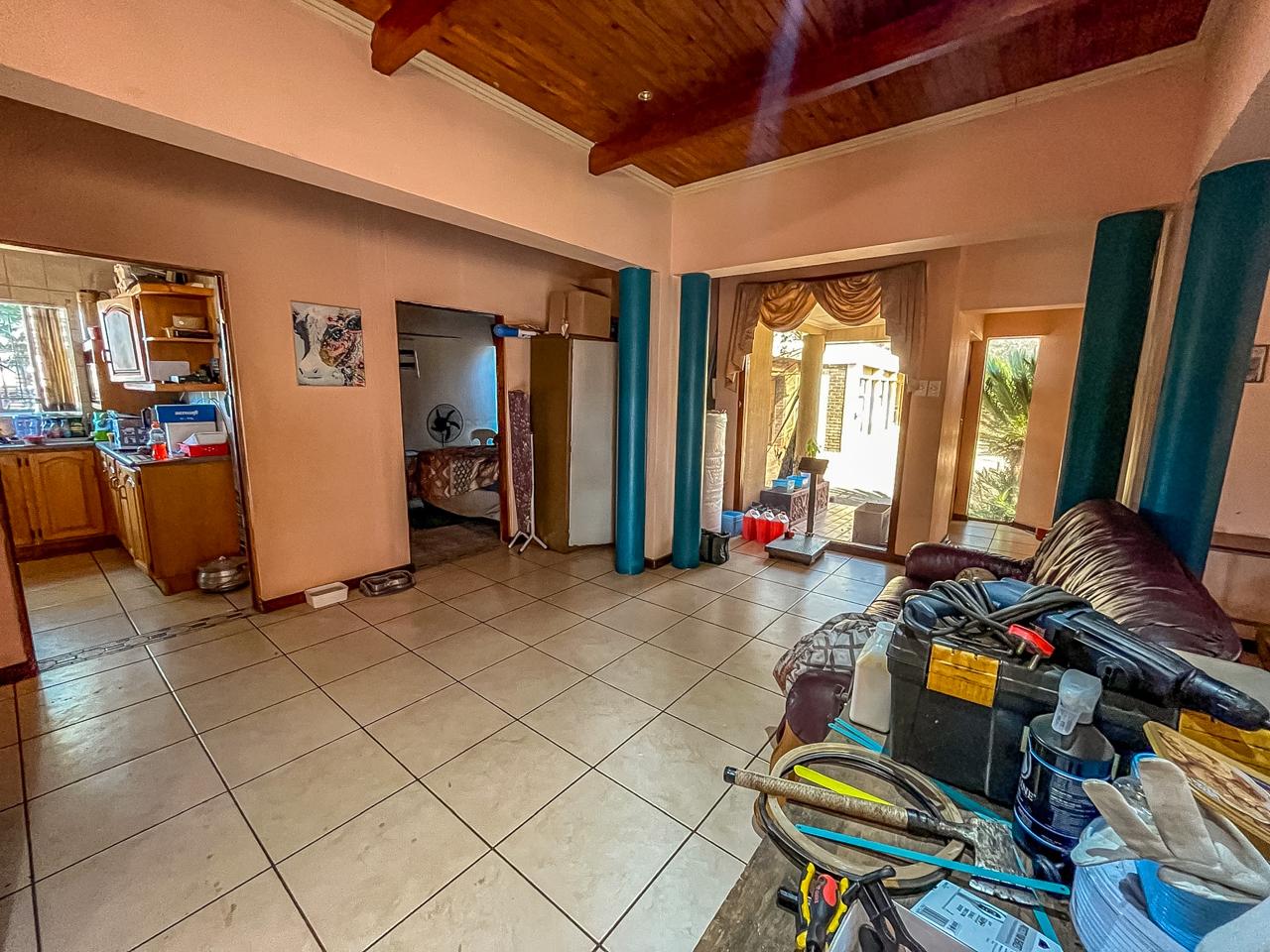 Photo 25
