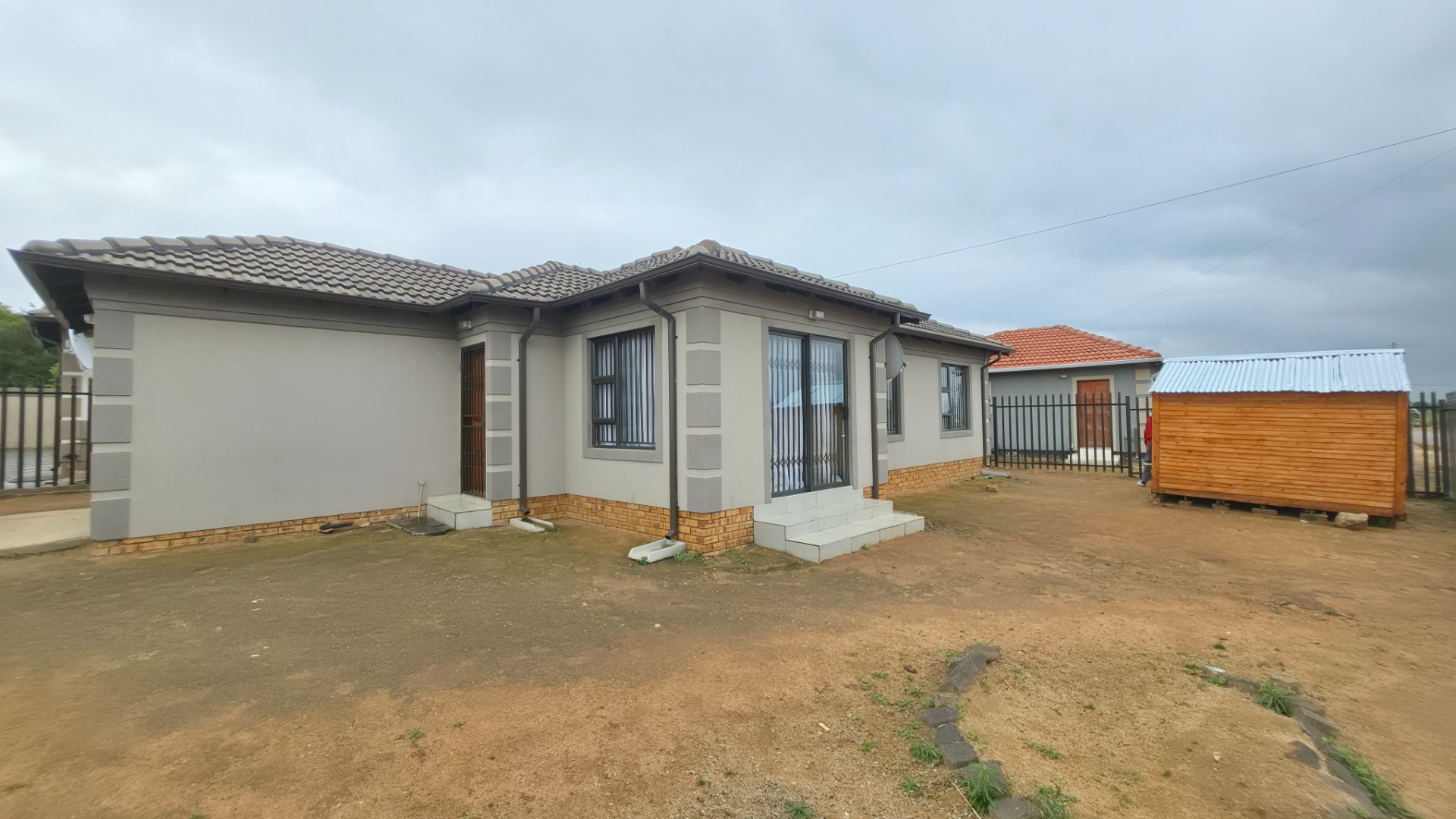 Family Home in Bergsig with Parking and Garden Charm