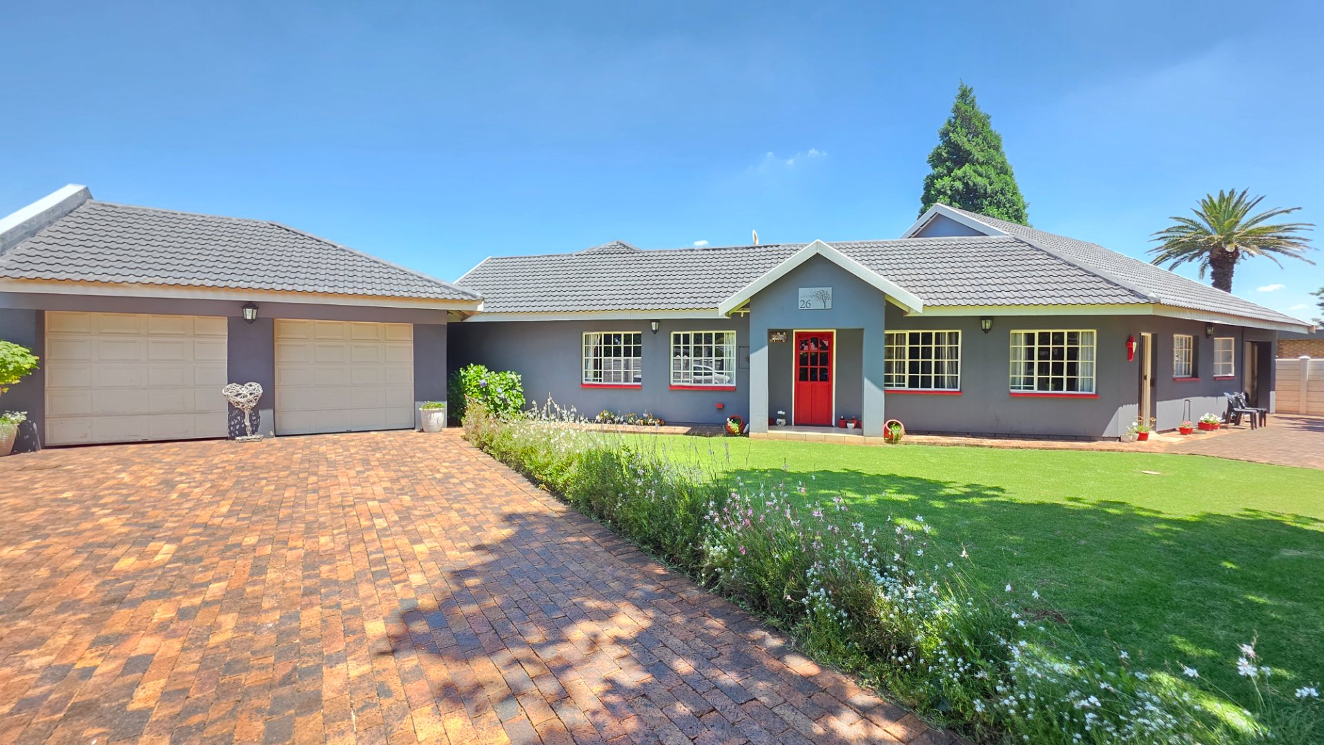 Stunning Family Home With  2-Bedroom Granny Flat