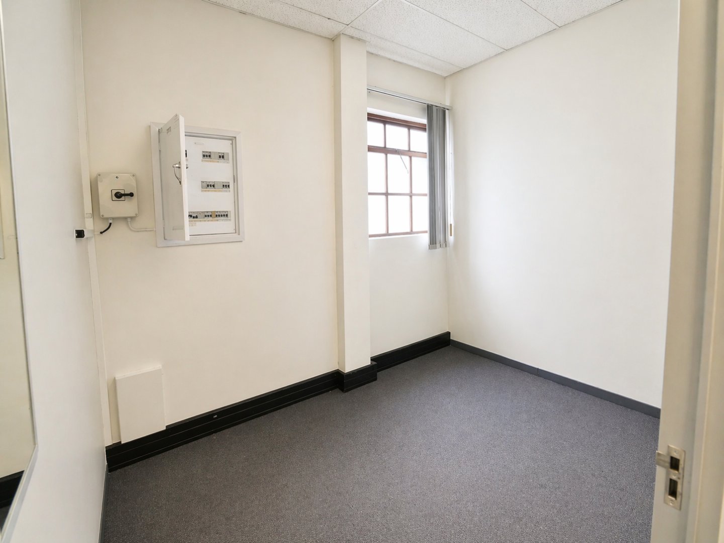 214 m² First Floor Office Suite To Let at Promenade Shopping Centre | Suite 43 | Prime Mbombela CBD Workspace photo 12