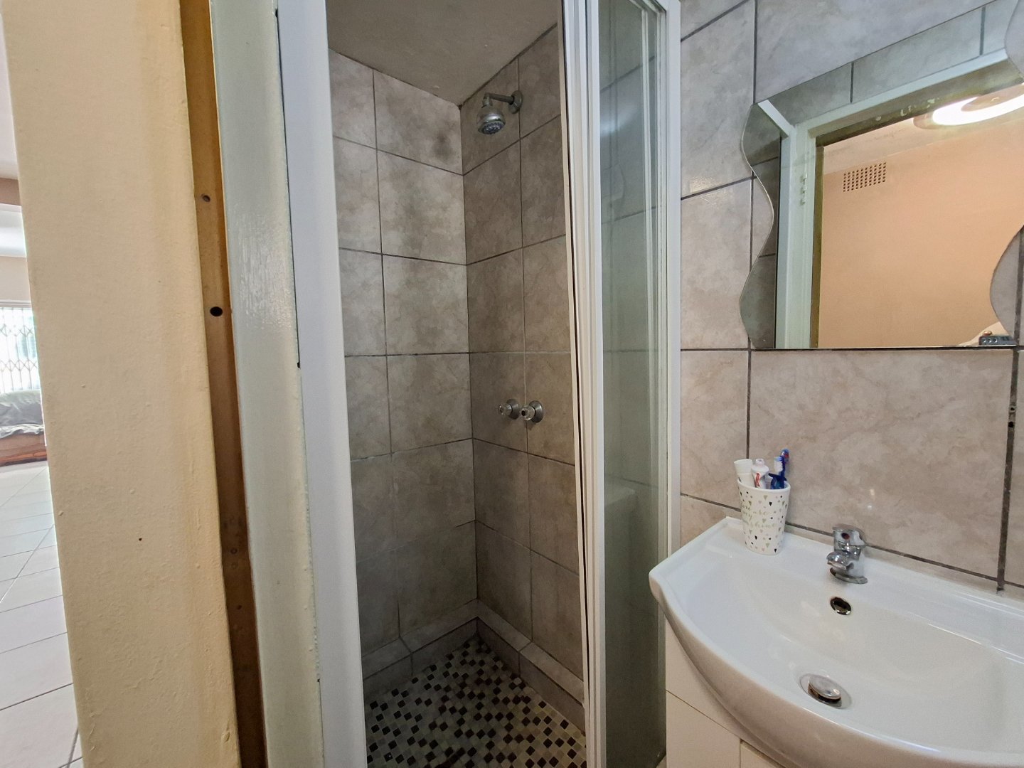 Photo 7
