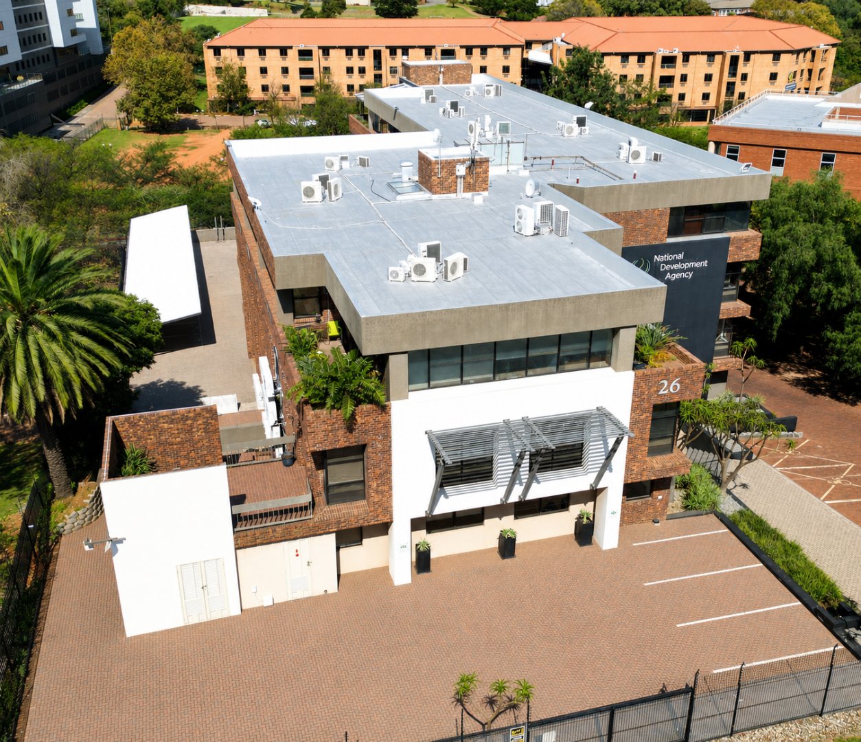919 m² First Floor Office To Let at 26 Wellington Road | Parktown | Premium Large-Format Workspace photo 4