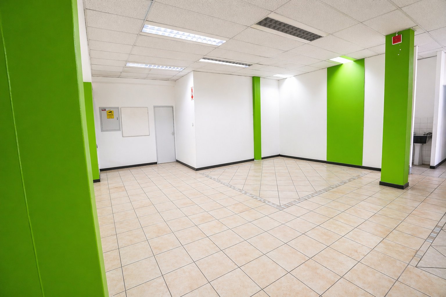 229 m² First Floor Office Suite To Let at Promenade Shopping Centre | Suite 23 | Well-Located Mbombela CBD Workspace photo 4