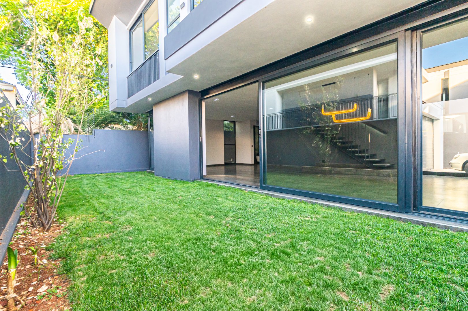 Executive Townhouse with Staff Accommodation