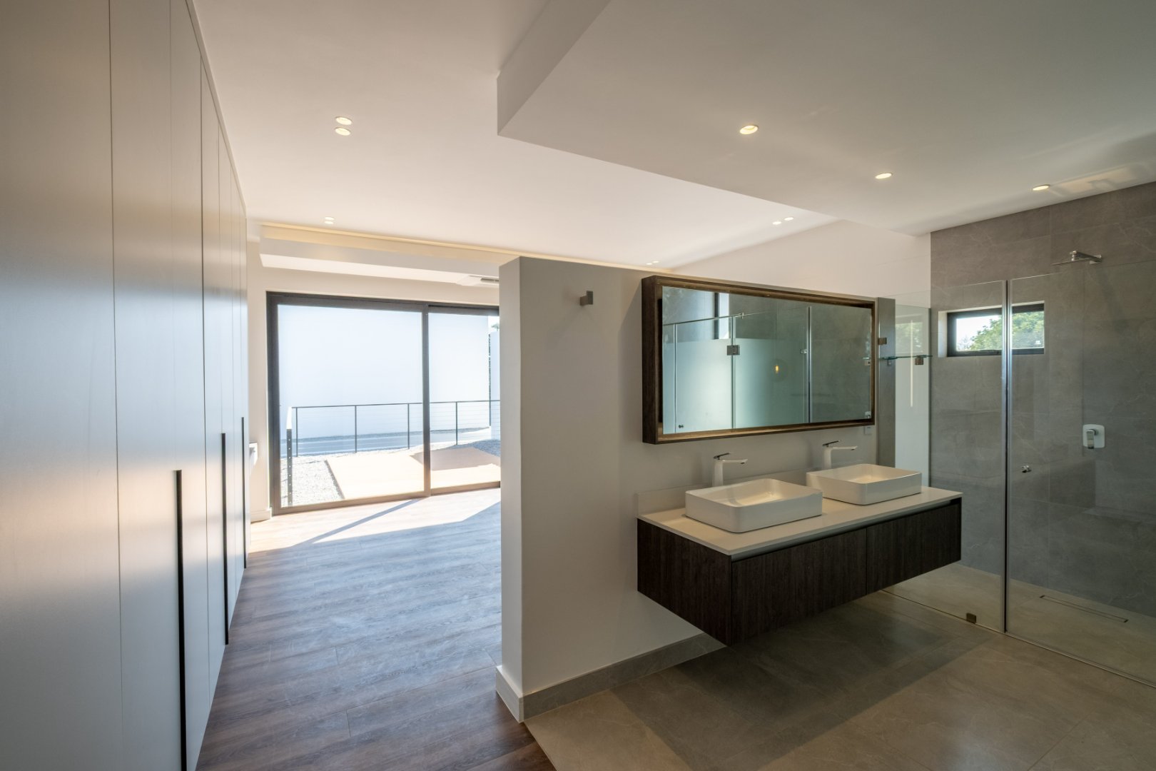 Off-Plan Freehold Luxury in a 24-Hour Boomed Atholl Enclave: Four Final Stands, 12-Month Build