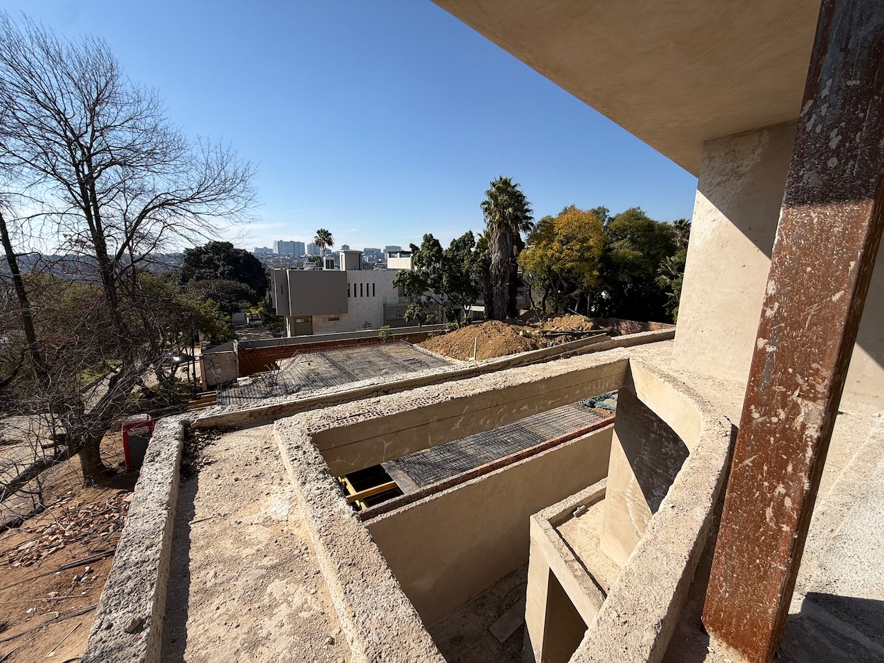 Two Customisable Luxury Clusters in Prestigious Road