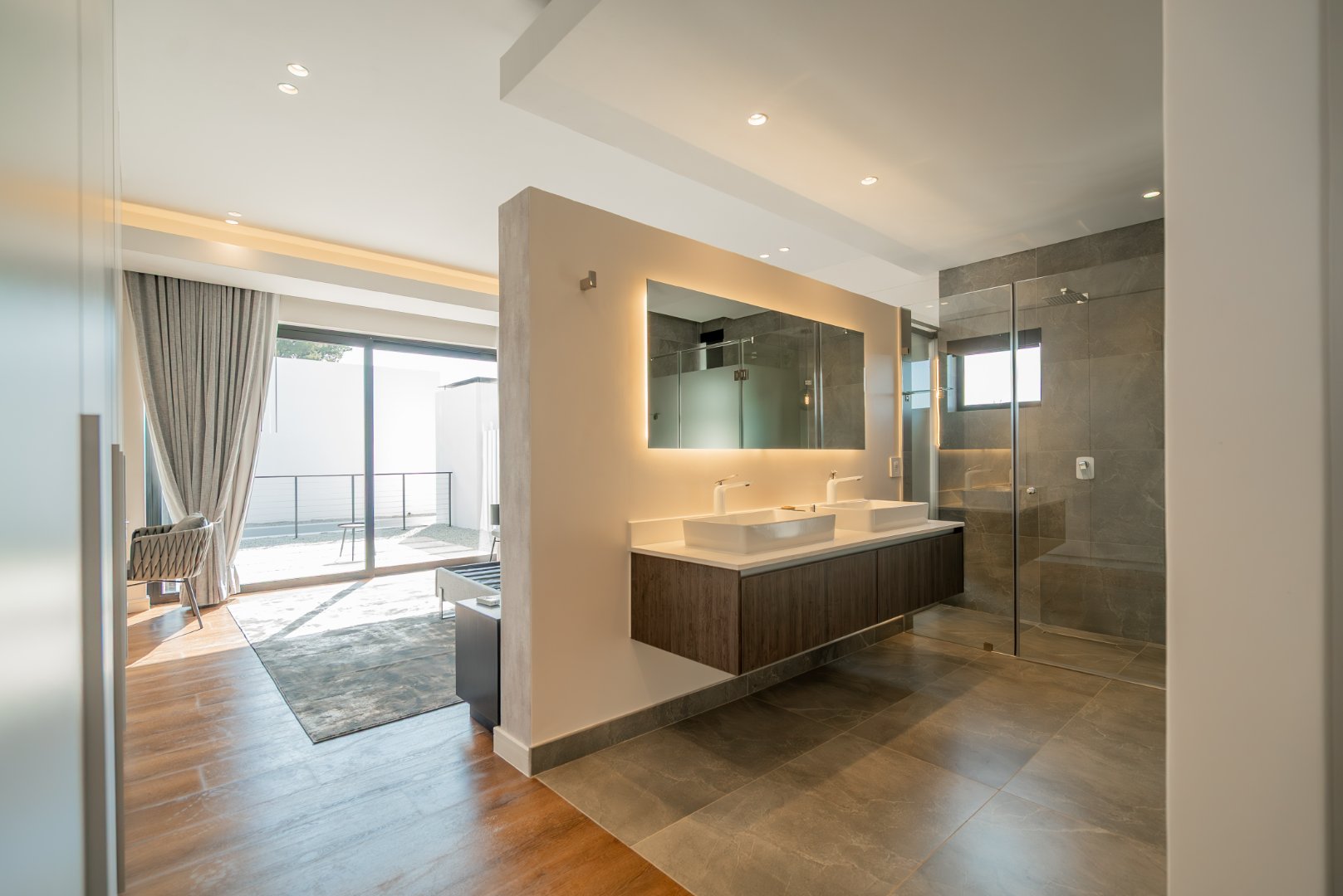 Off-Plan Freehold Luxury in a 24-Hour Boomed Atholl Enclave: Four Final Stands, 12-Month Build