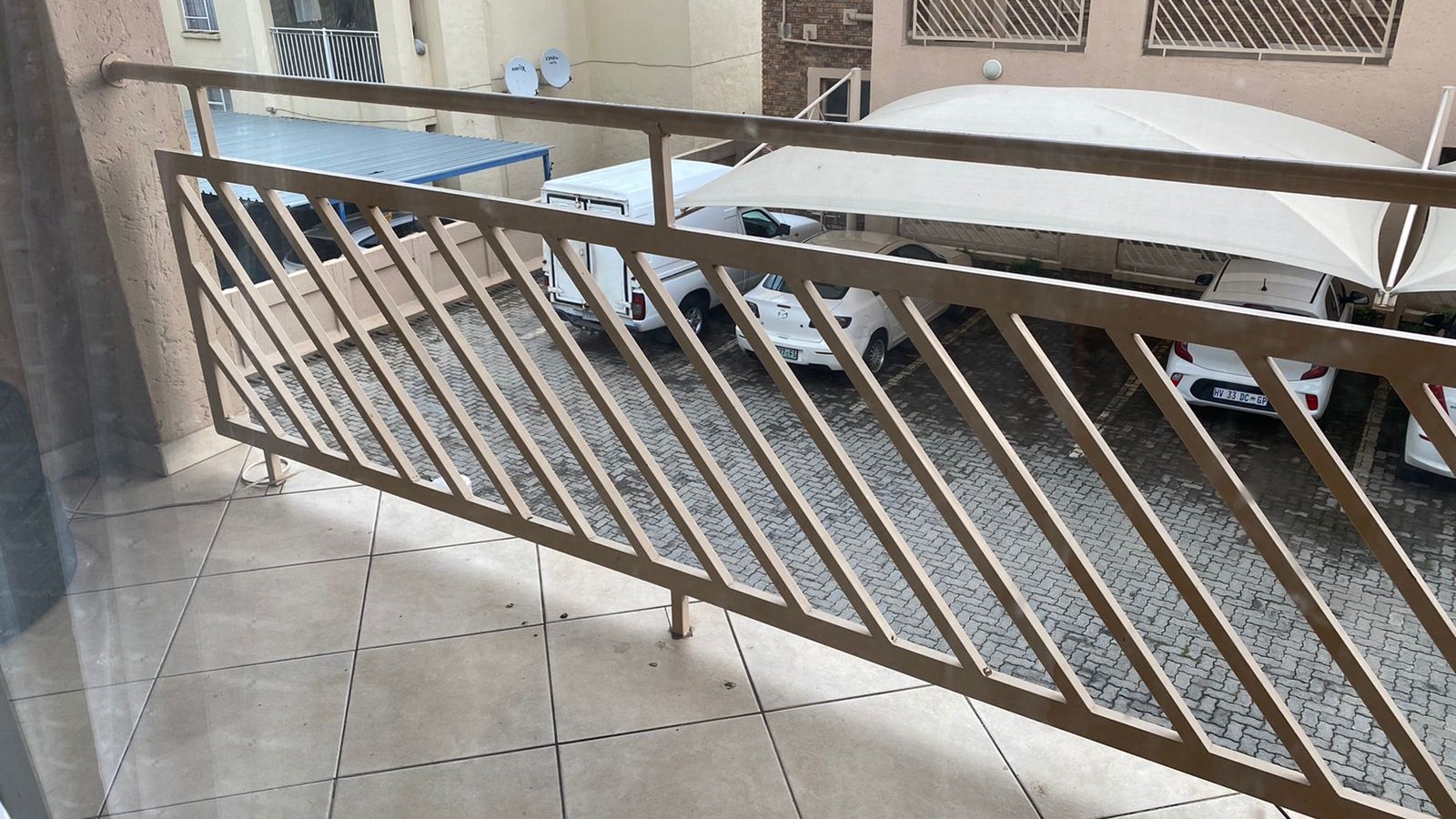 Apartment For Sale In Rensburg