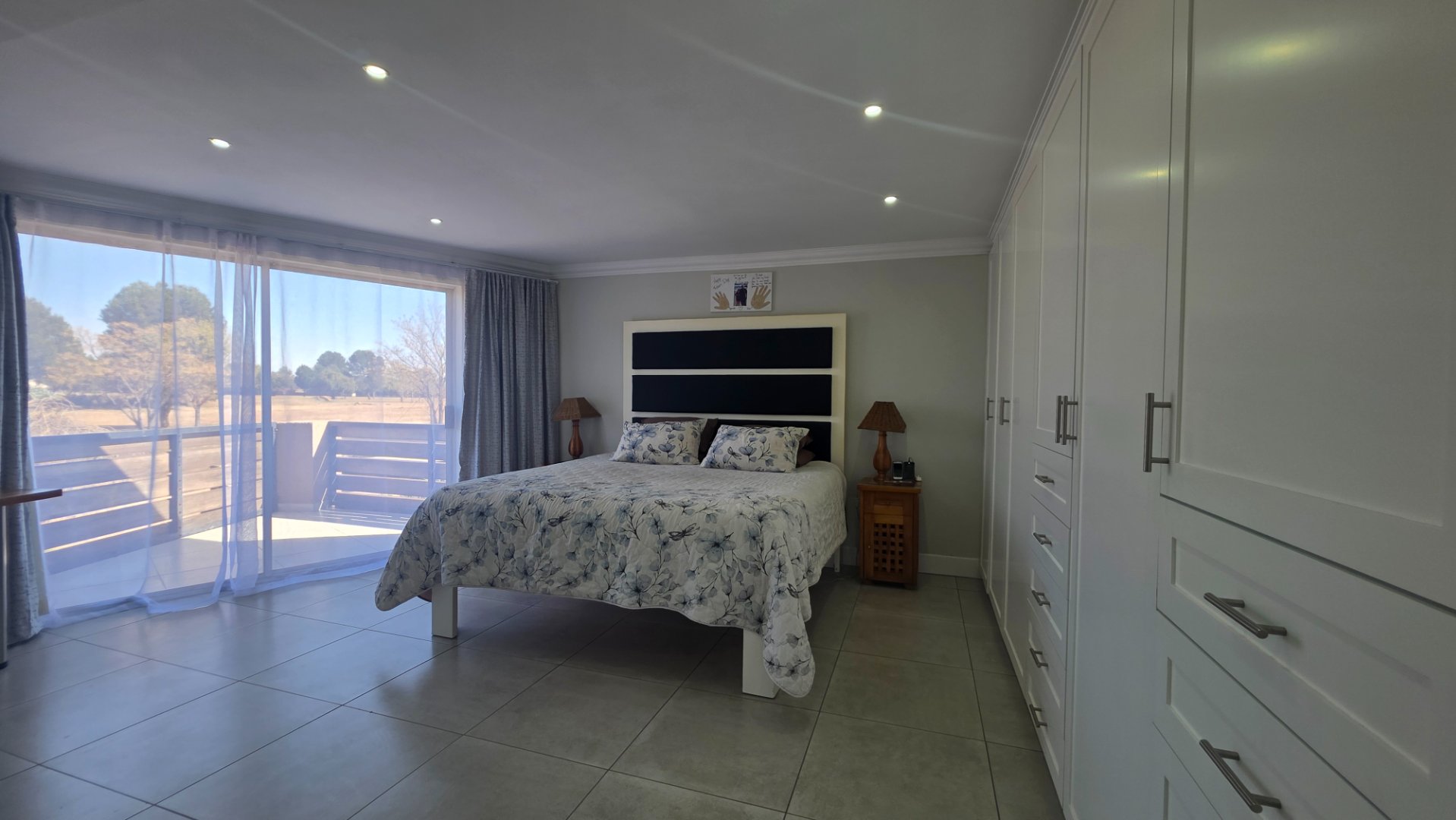BABALCONY AT MAIN BEDROOM