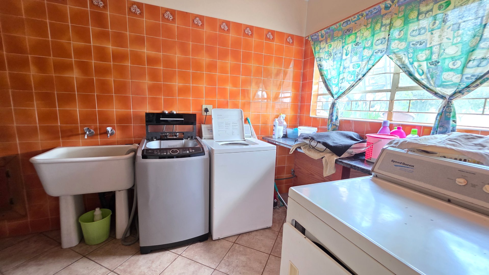 LAUNDRY IN  MAIN HOUSE