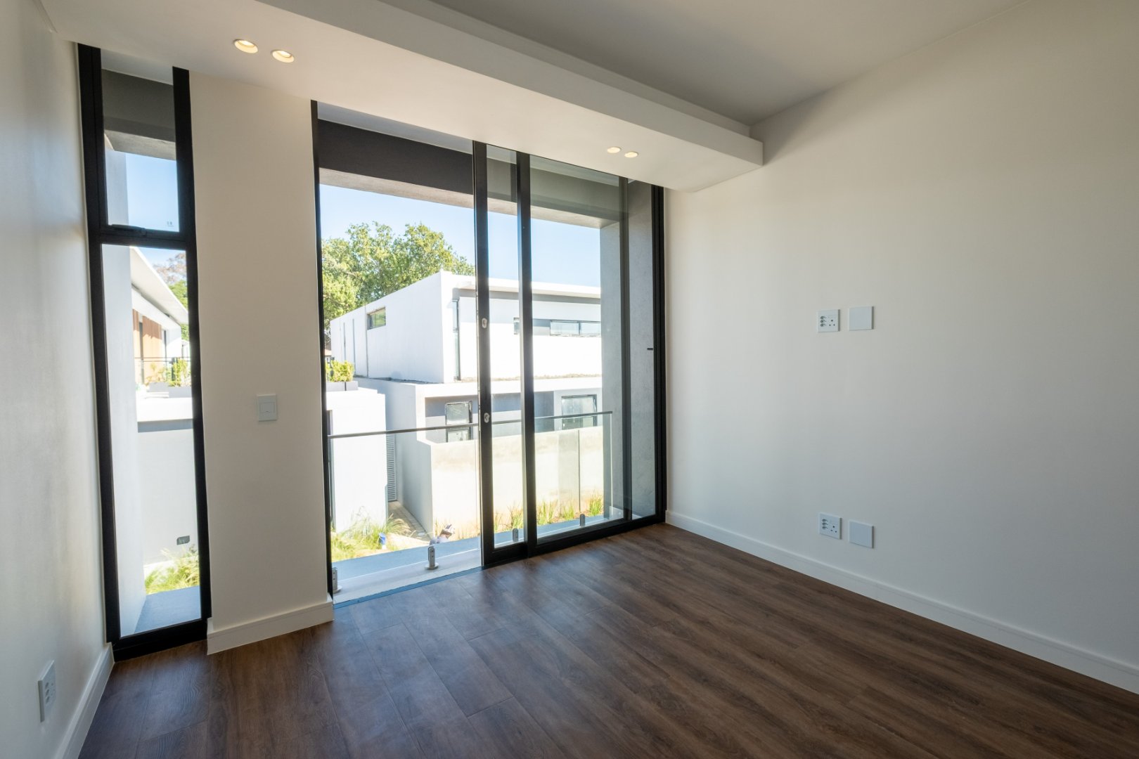Off-Plan Freehold Luxury in a 24-Hour Boomed Atholl Enclave: Four Final Stands, 12-Month Build
