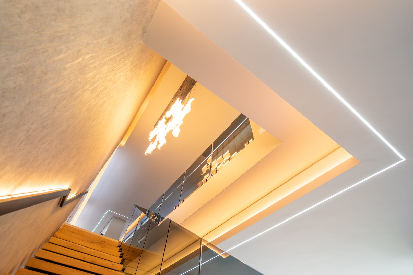 Ultra Exclusive Hyde Park Cluster Living Move In Ready Luxury Residence