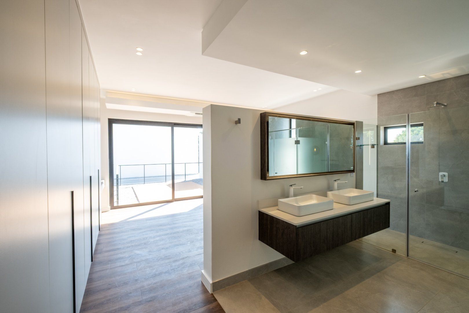 Off-Plan Freehold Luxury in a 24-Hour Boomed Atholl Enclave: Four Final Stands, 12-Month Build