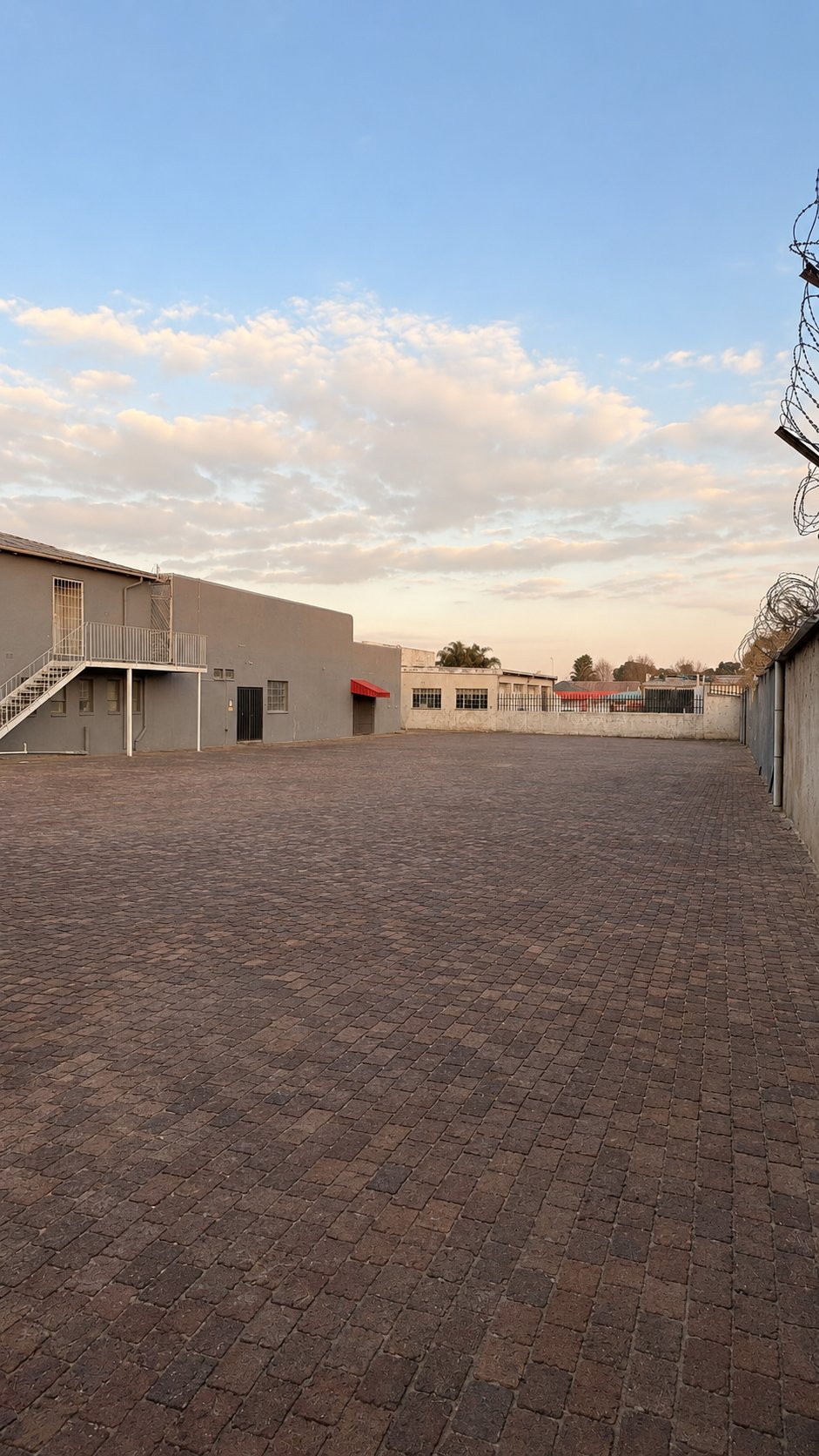 115 m² Storage Space To Let at Meyers Corner | Well-Located Primrose Opportunity photo 3