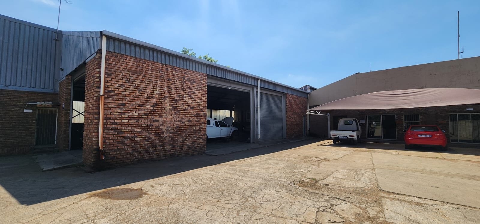 Versatile Industrial Property for Sale in Duncanville, Vereeniging