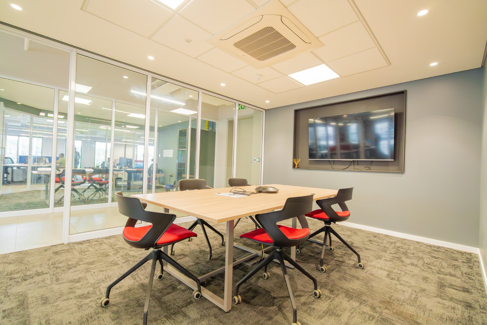 Premium Ground Floor Office To Let | 1,300m² | 105 Corlett Drive, Birnam