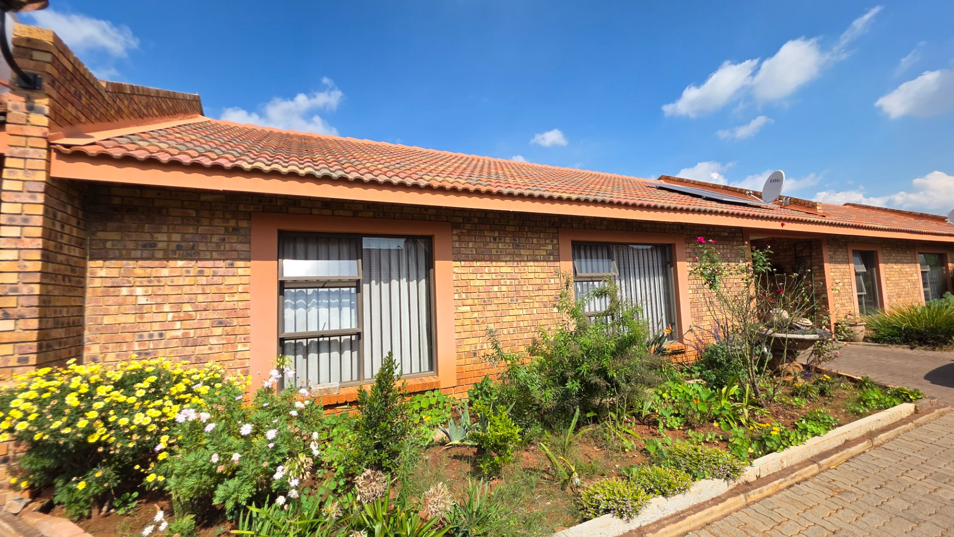 Charming 2-Bedroom Home in Retirement Village