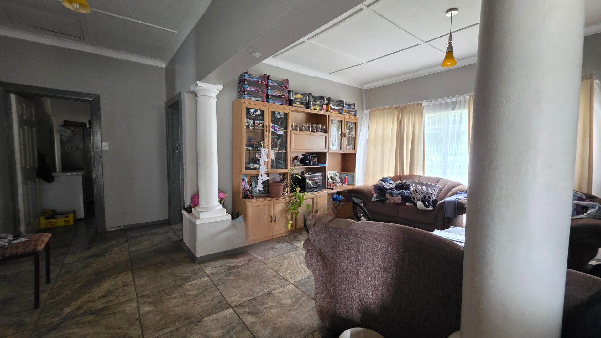 ENTRANCE TO MAIN HOUSE