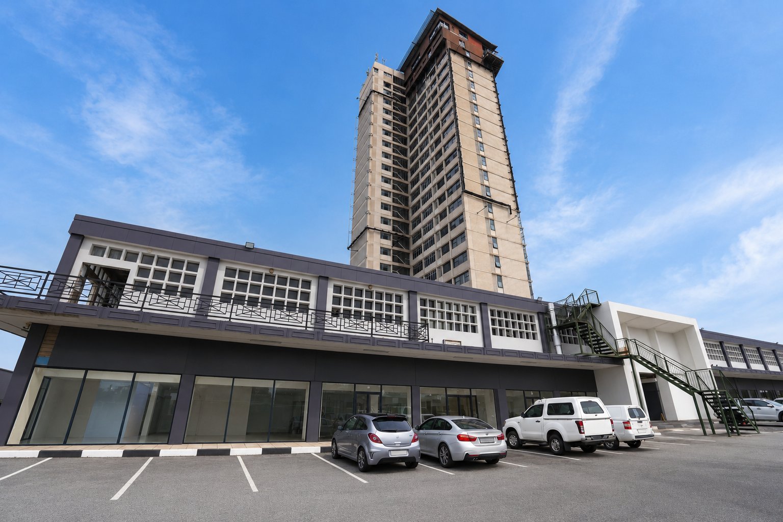 600 m² First-Floor Retail Space to Let at 1 on First | Dunvegan, Edenvale photo 5