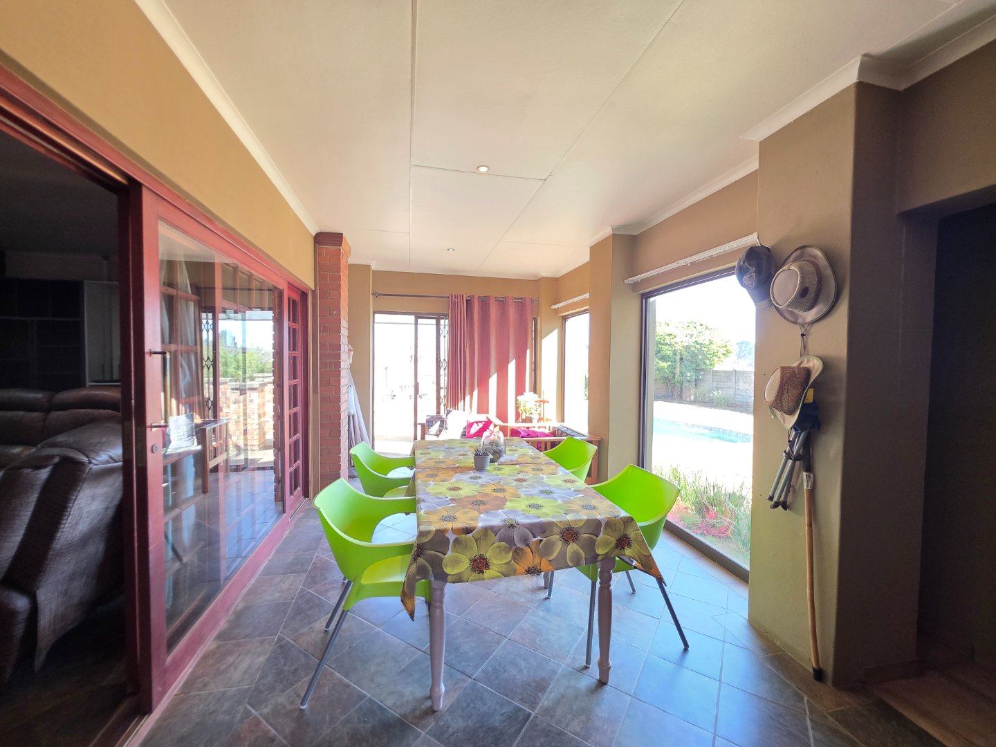 CLOSED OFF VERANDA IN MAIN HOUSE