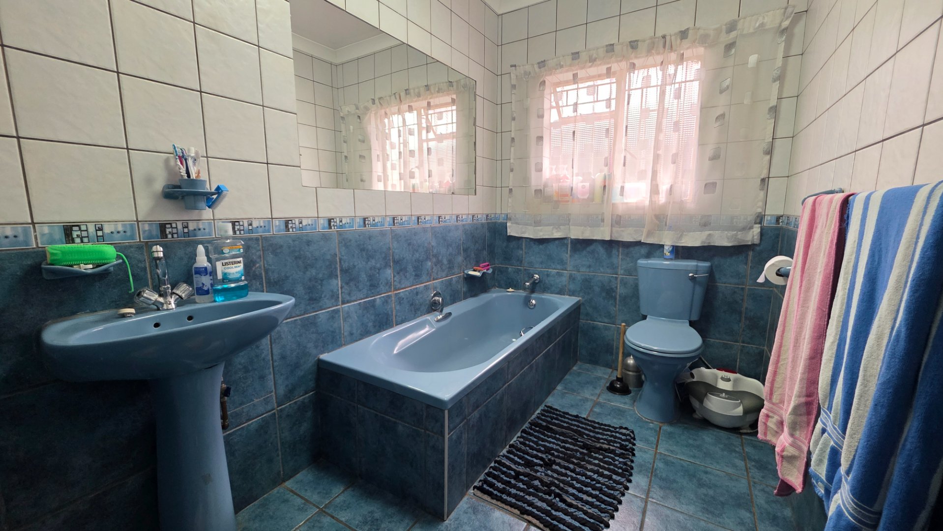 BATHROOM 2 IN MAIN HOUSE