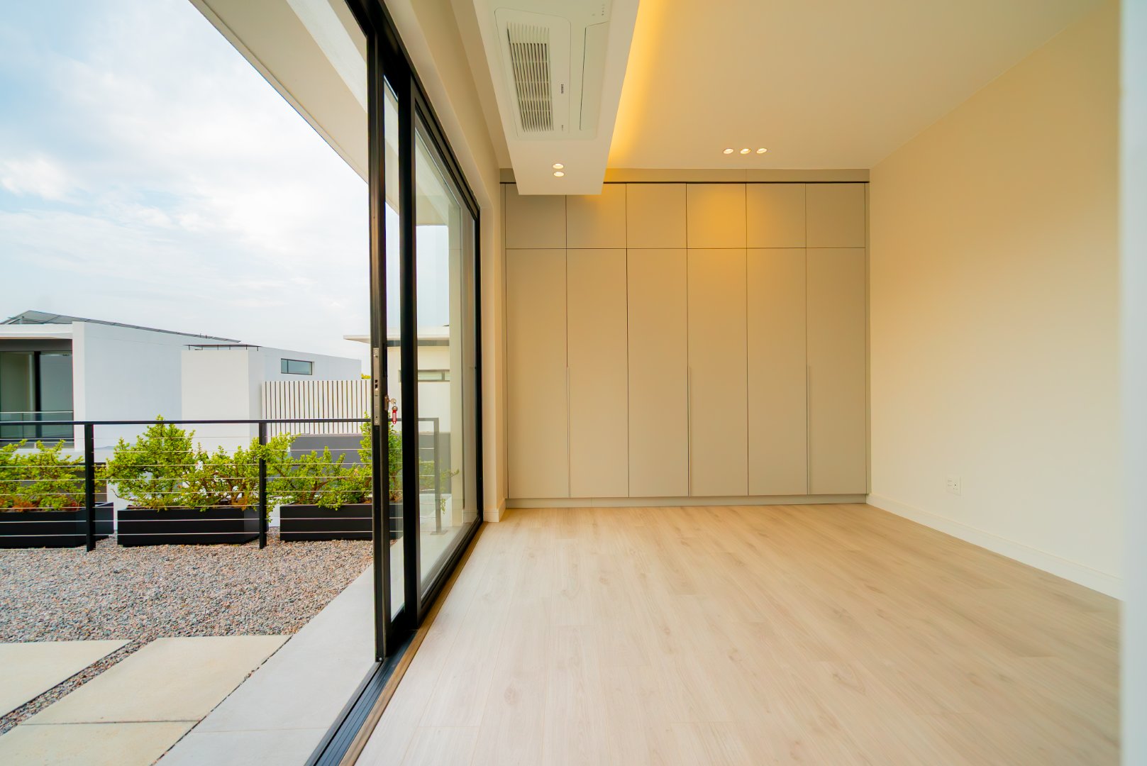 Brand-New 460m² Four-Bedroom Home in The Wahlberg, Atholl, Ready for Immediate Transfer
