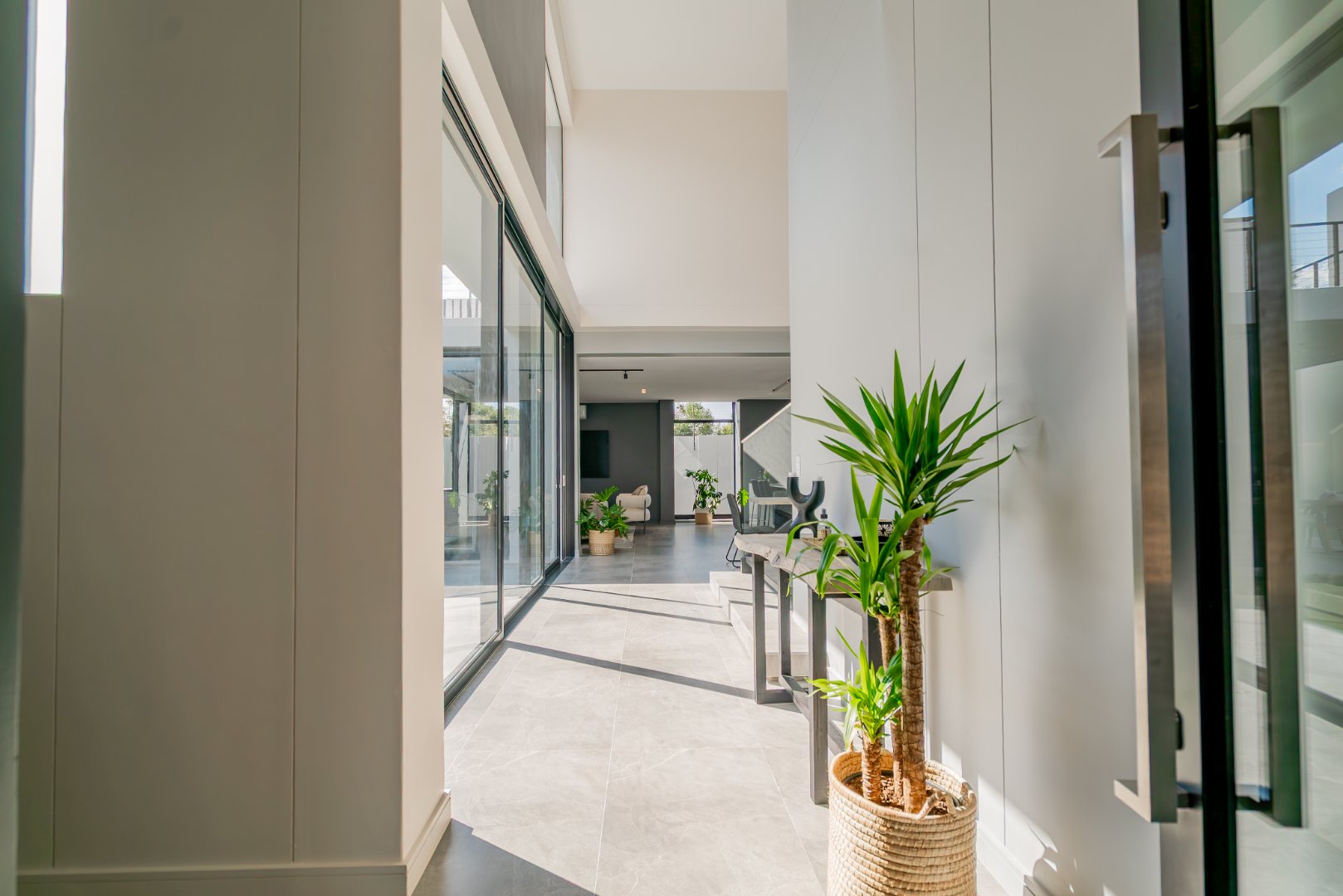 Off-Plan Freehold Luxury in a 24-Hour Boomed Atholl Enclave: Four Final Stands, 12-Month Build