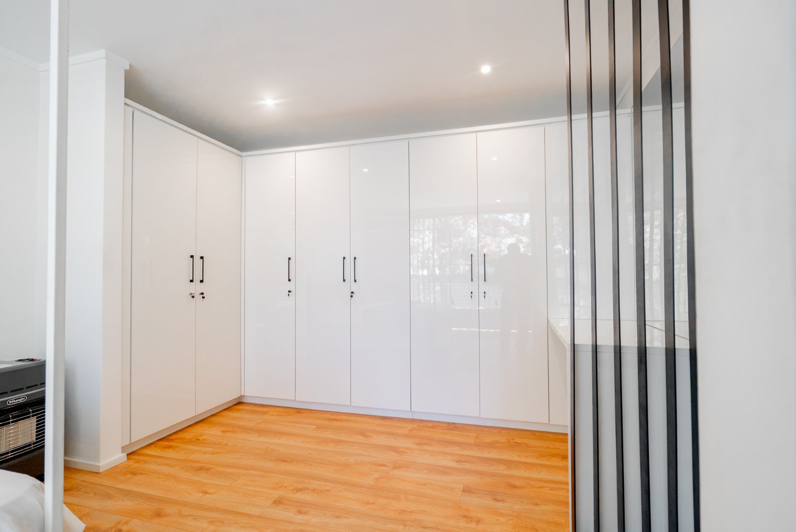 Modern 3 Bed Hyde Park Townhouse with Solar, PJ Lounge & Double Garage