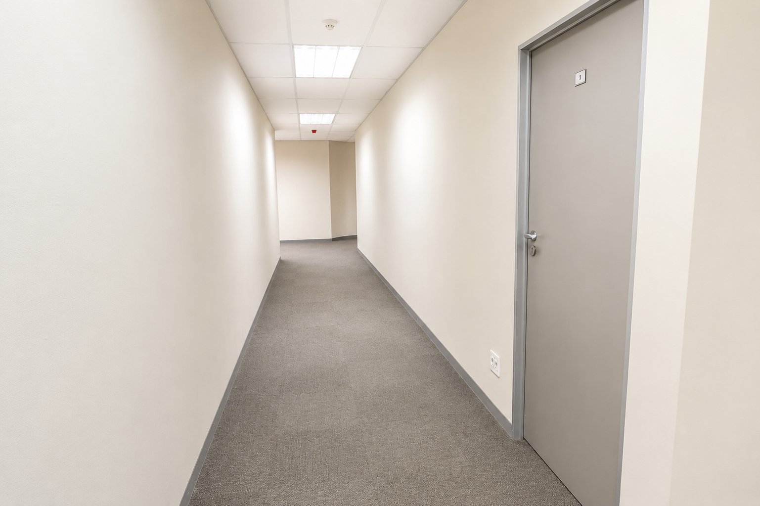 686 m² Ground Floor Office To Let at 26 Wellington Road | Parktown | Prestigious, Accessible Business Address photo 12