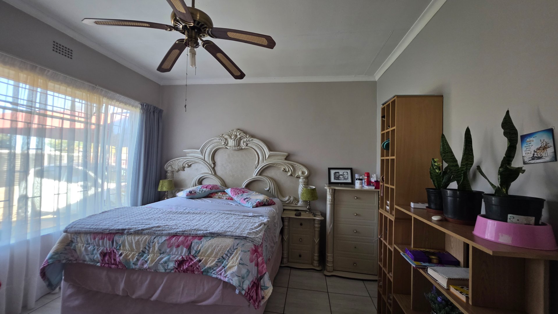 MAIN BEDROOM IN MAIN HOUSE