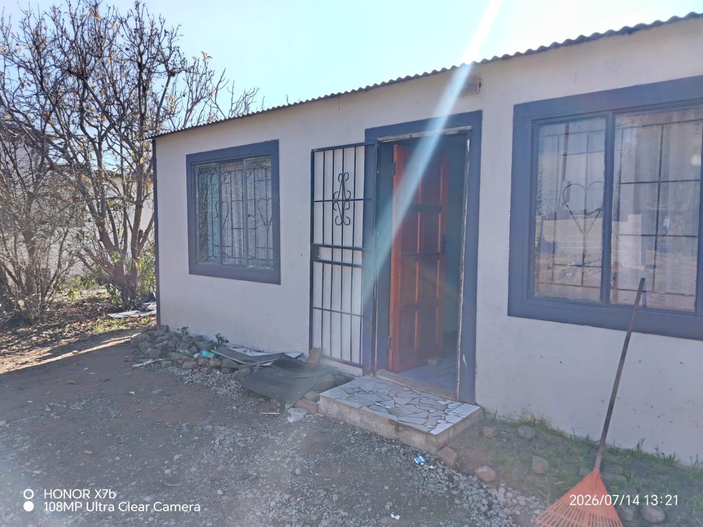 Freshly Renovated 2 Bedroom Home With Open-Plan Living in Grasslands photo 2