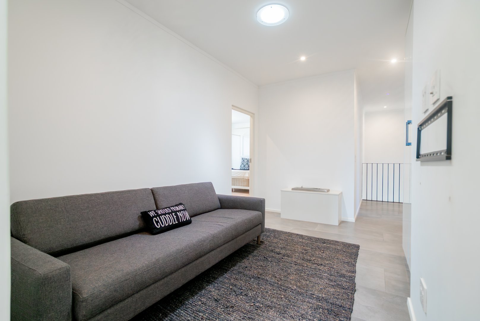 Modern 3 Bed Hyde Park Townhouse with Solar, PJ Lounge & Double Garage