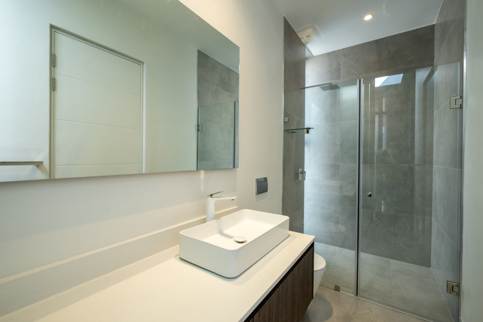 Off-Plan Freehold Luxury in a 24-Hour Boomed Atholl Enclave: Four Final Stands, 12-Month Build