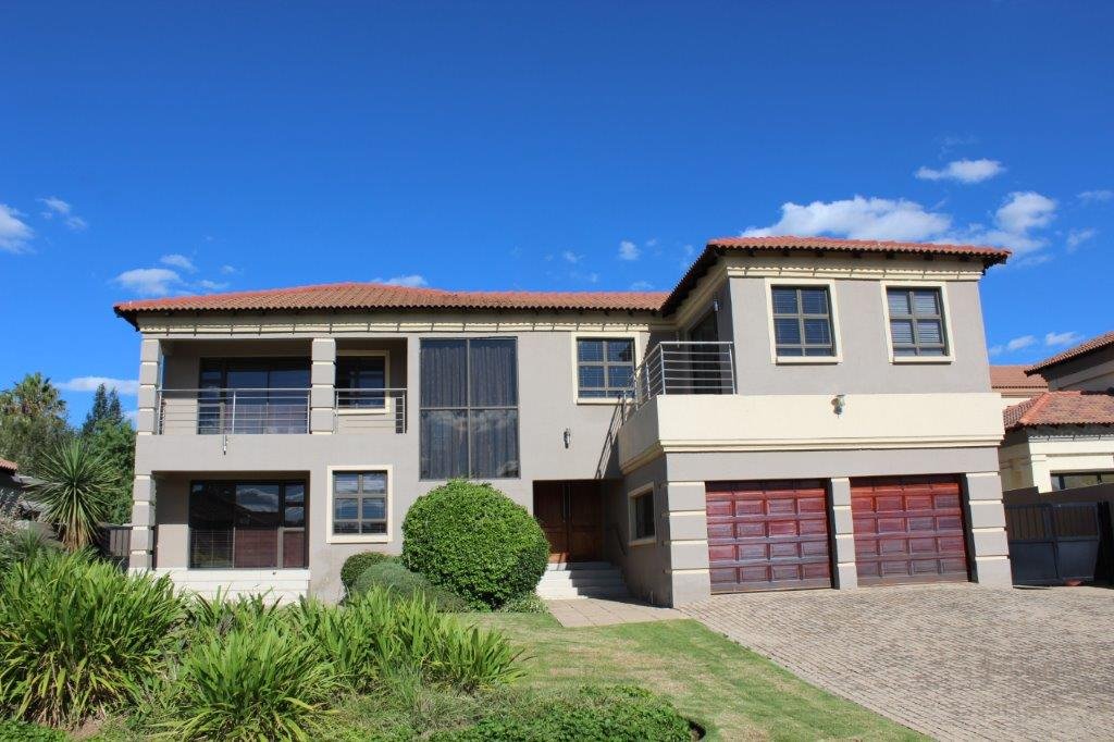 House for sale in Blue Valley Golf Estate - 5 bedroom 13430152 | 2-14