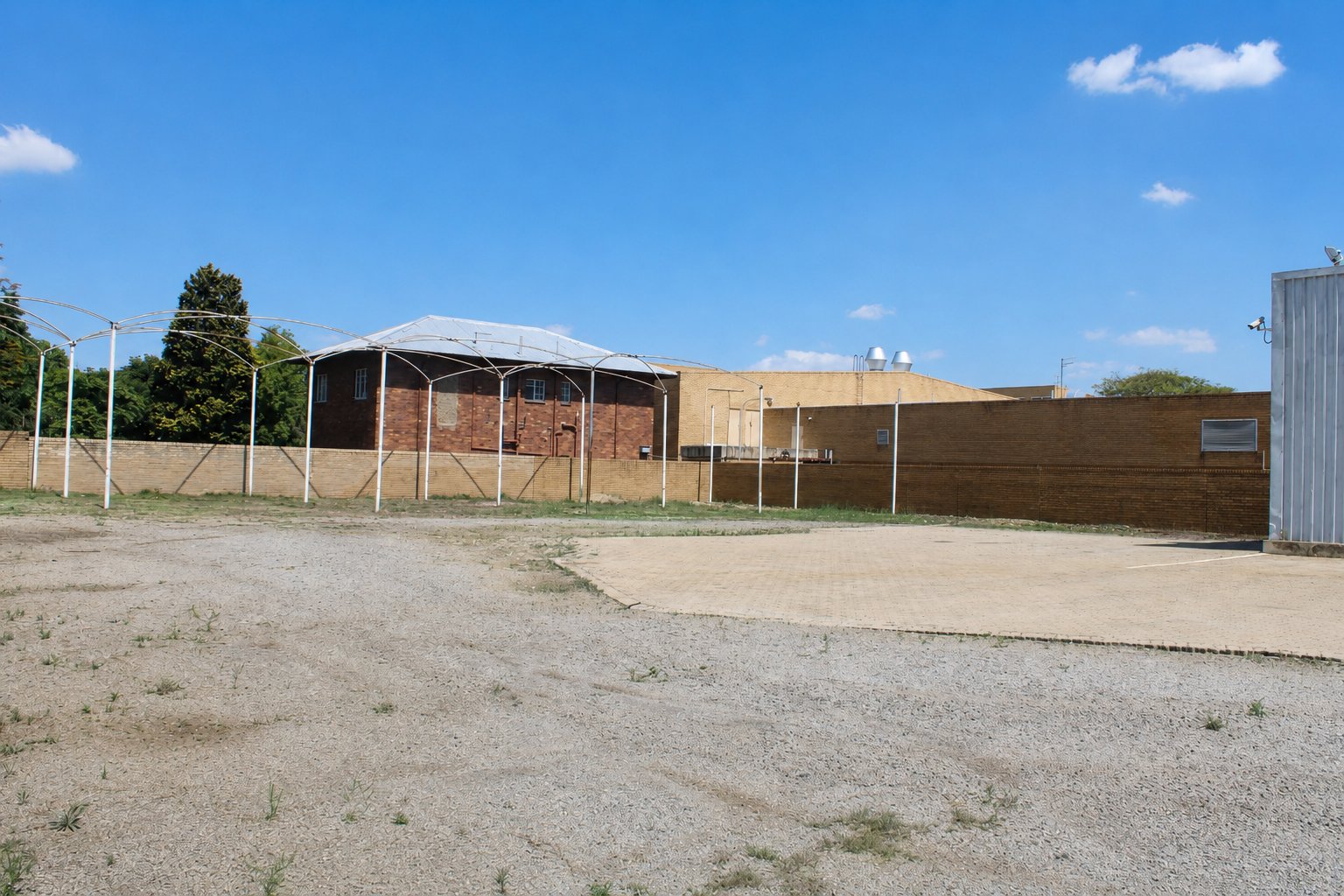 1,036 m² Secure Industrial Warehouse to Let in Selby, Johannesburg photo 17