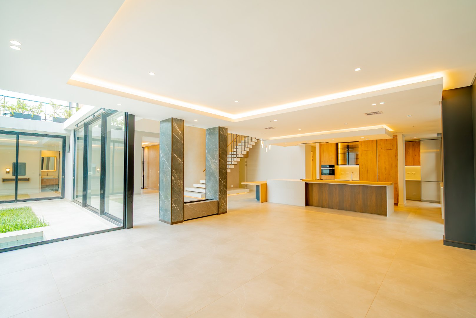 Brand-New 460m² Four-Bedroom Home in The Wahlberg, Atholl, Ready for Immediate Transfer