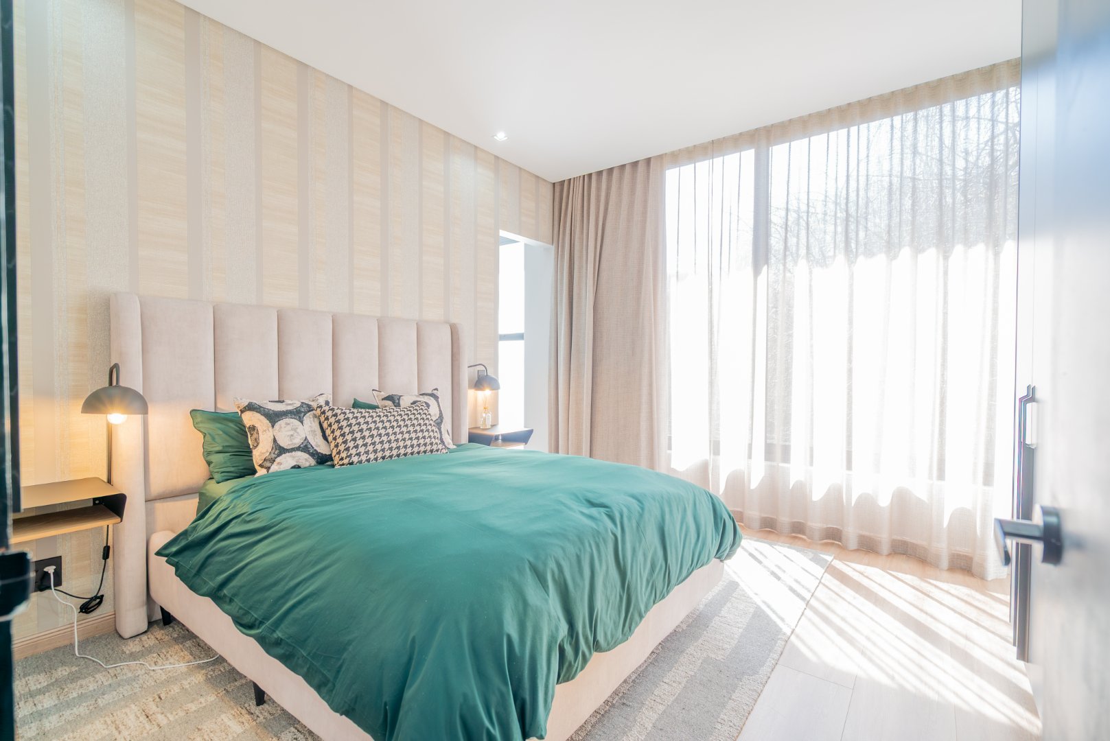 Fully Finished 4 Bed in Hyde Park | Green Belt Views, Manned Boom, Cap SmartGuard