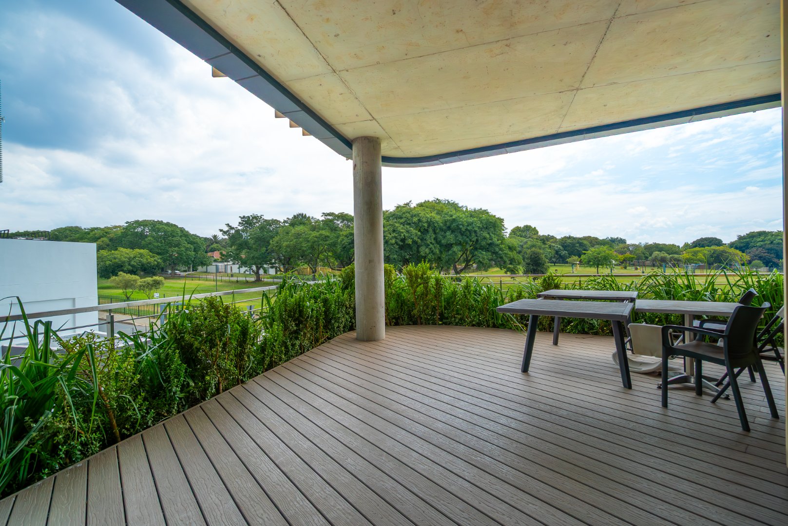 Premium Ground Floor Office To Let | 1,300m² | 105 Corlett Drive, Birnam