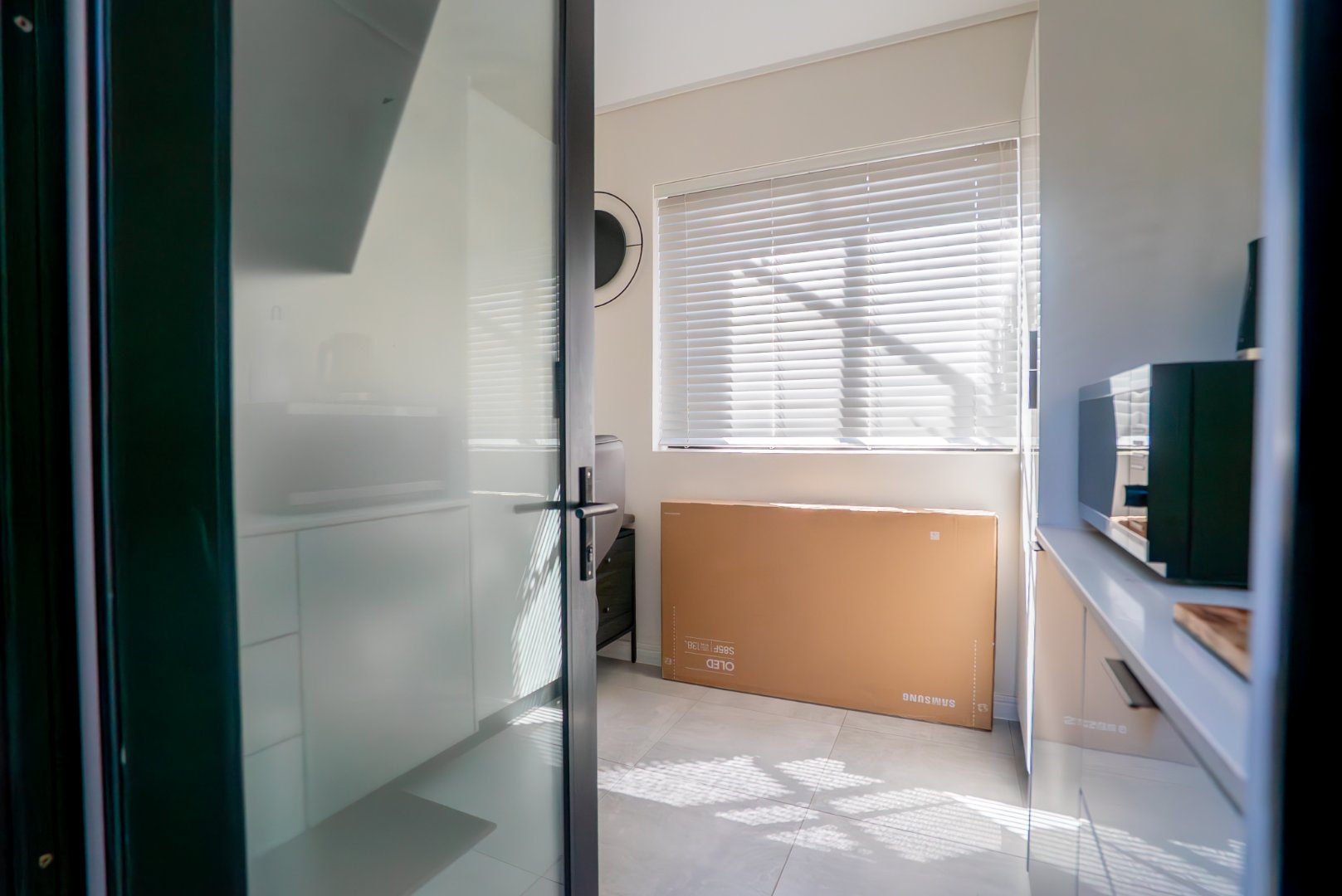 Ultra-Luxury 3 Bed Duplex Villa in Hyde Park | Pool, Staff Suite & Backup Power