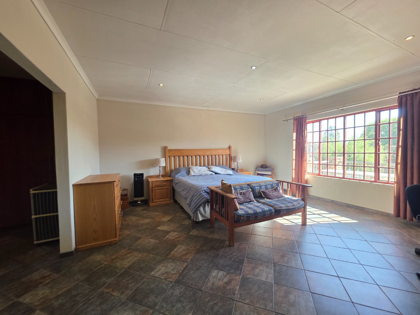MAIN BEDROOM IN MAIN HOUSE