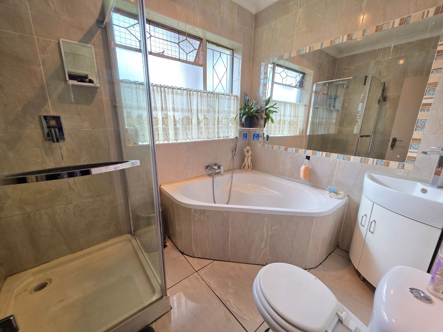 BATHROOM2